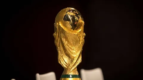 荷甲解析：特温特挑战费耶诺德，能否保持不败